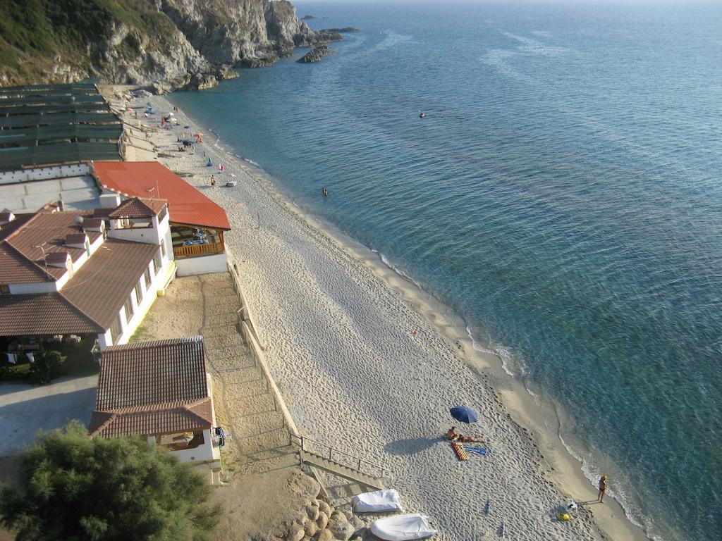 Villaggio Camping La Scogliera Ricadi Εξωτερικό φωτογραφία
