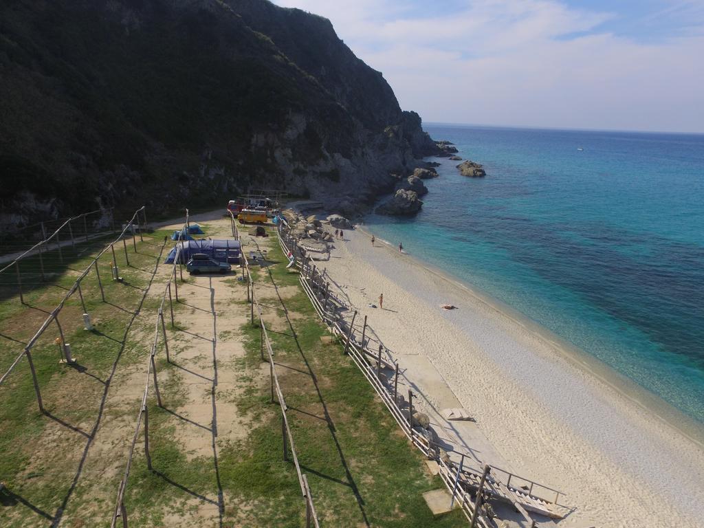 Villaggio Camping La Scogliera Ricadi Εξωτερικό φωτογραφία